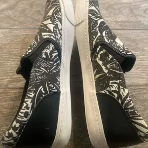 Rare KG Kurt Geiger tropic islands slip ons mens size 11 Kurt Geiger | Shoes | Rare Kg Kurt Geiger Tropic Islands  main image 2